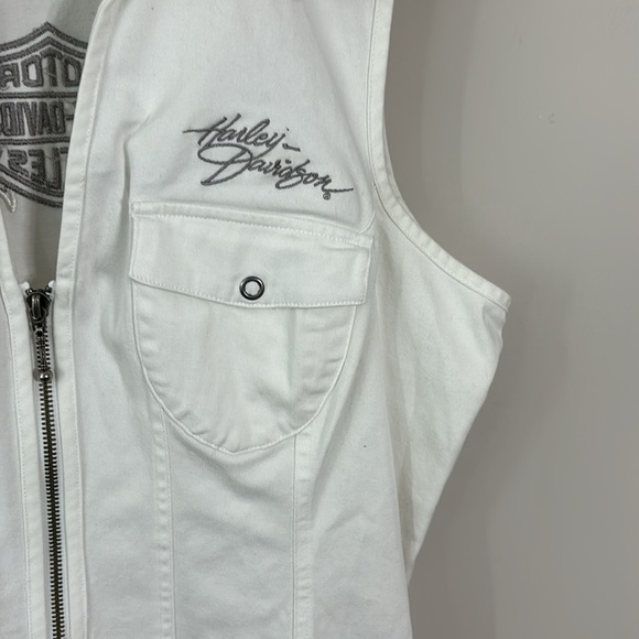 Harley Davidson Vest - Picture 2 of 4